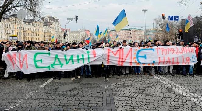 Ukraina: rozpoczęła się wielka manifestacja w Kijowie