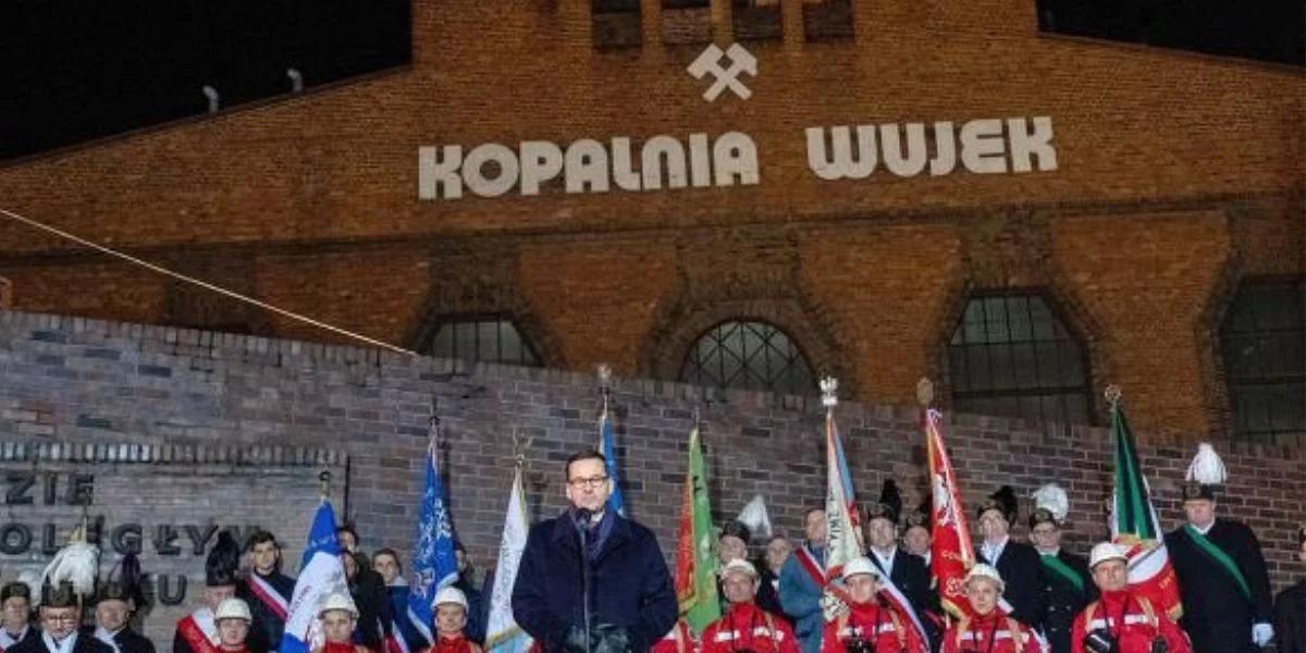 42. rocznica pacyfikacji kopalni "Wujek". Morawiecki: zwierzchnicy morderców z ZOMO nie ponieśli odpowiedzialności