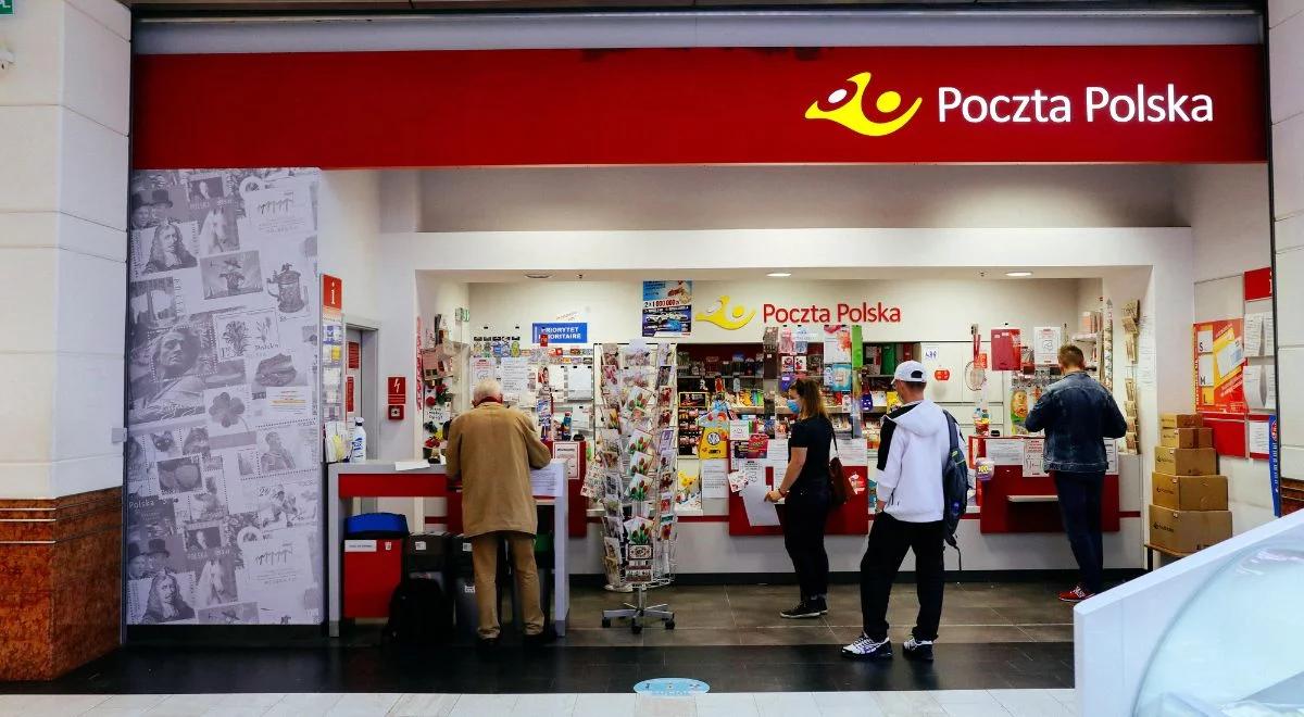 Poczta Polska włącza się do akcji #MuremZaPolskimMundurem