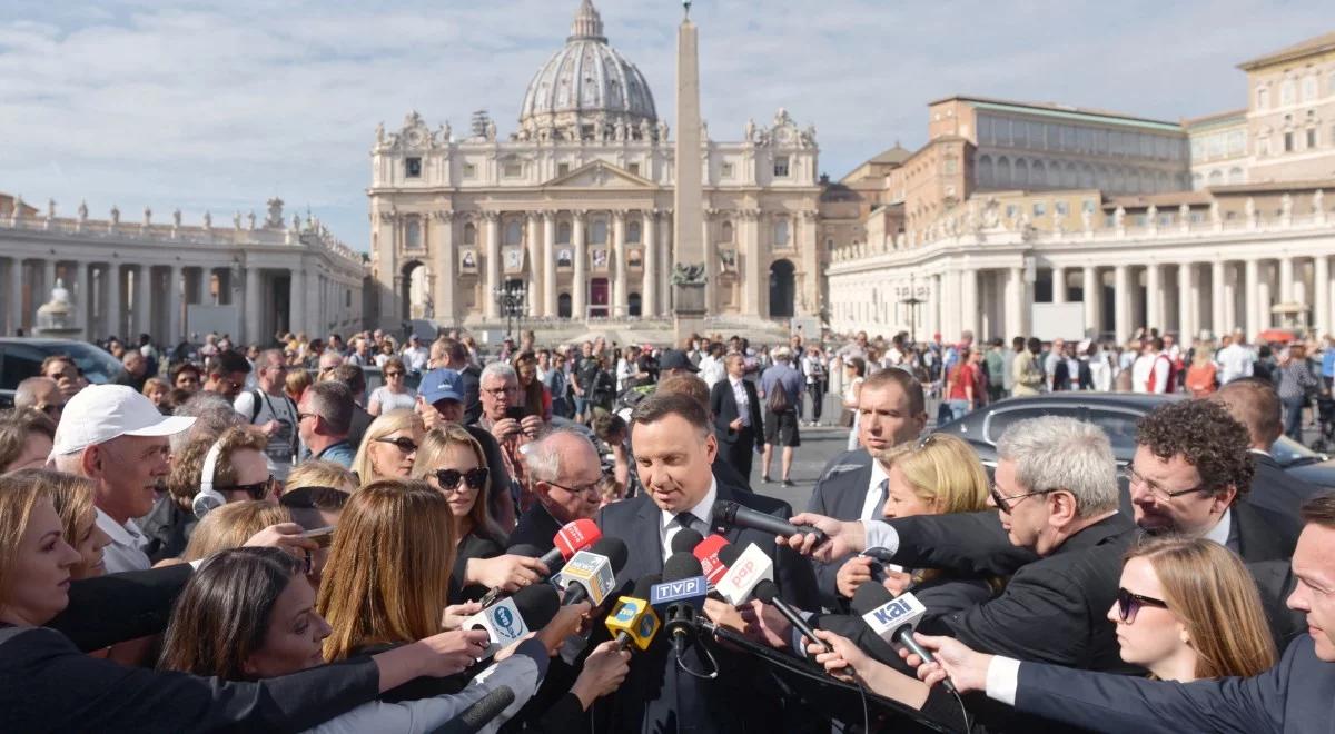 Prezydent Andrzej Duda najpierw na mszy w Watykanie, potem w placówkach ONZ w Rzymie