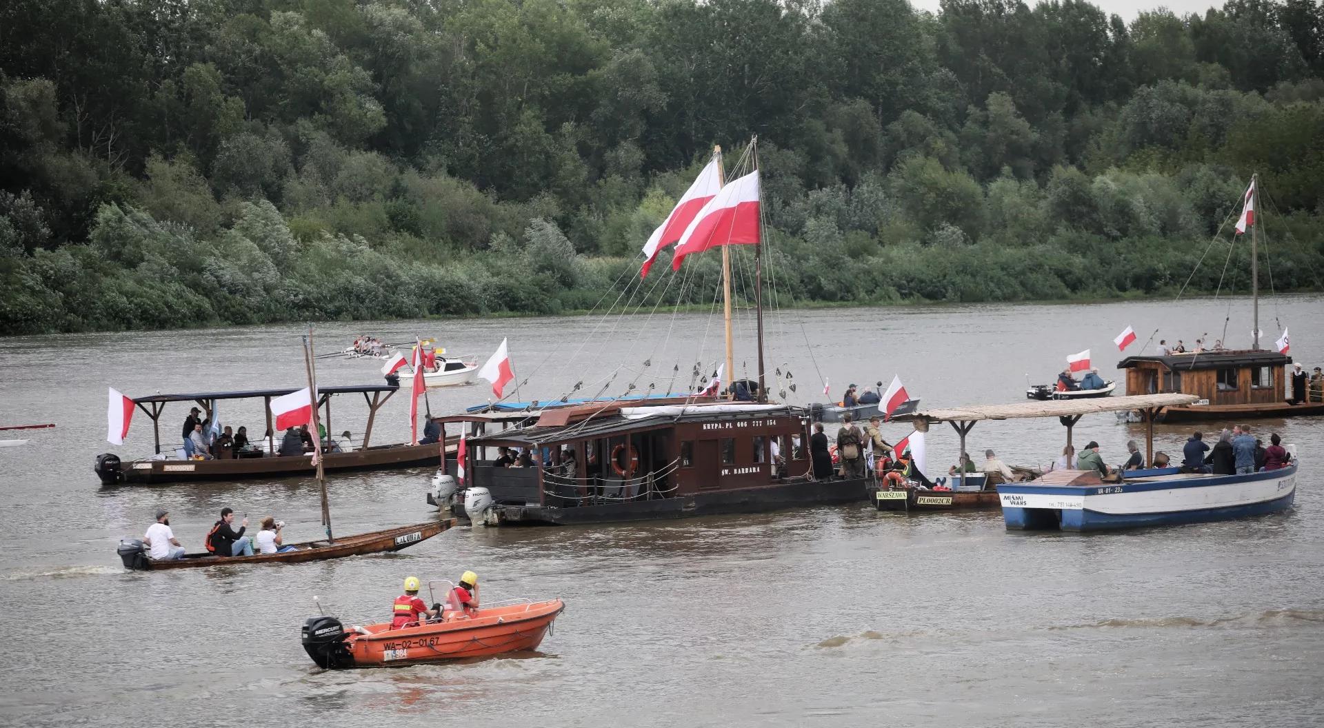 "Międzynarodówka" w rocznicę wybuchu Powstania Warszawskiego. ZTM skierował pismo do armatora