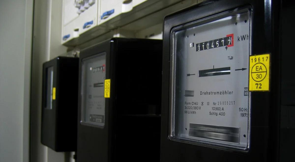 Senacka komisja za przyjęciem ustawy o cenach prądu bez poprawek