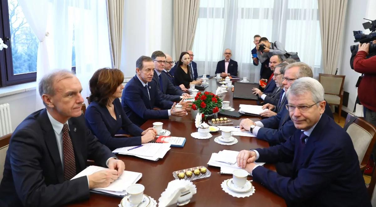 "Ingerencja w proces ustawodawczy". Sobolewski o Komisji Weneckiej