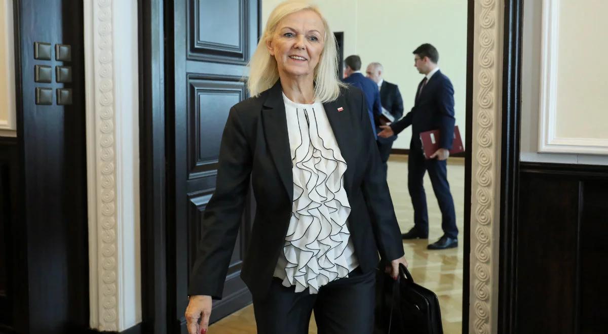 Szefowa MRPiPS: już prawie 50 tys. osób skorzystało ze świadczenia Mama 4+
