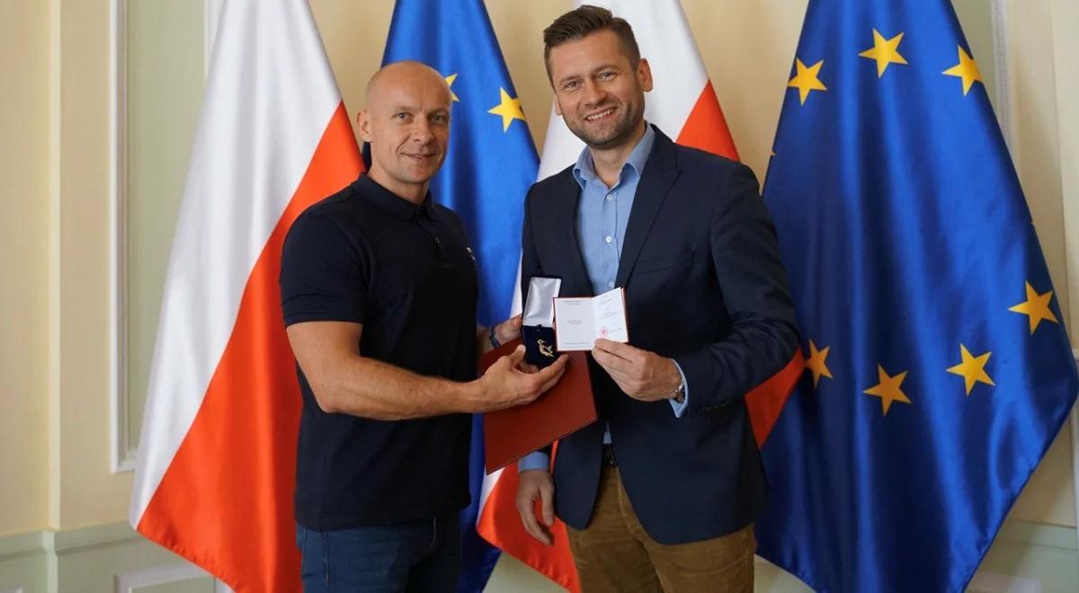 Szymon Marciniak uhonorowany przez Ministerstwo Sportu. Dostał najwyższe odznaczenie