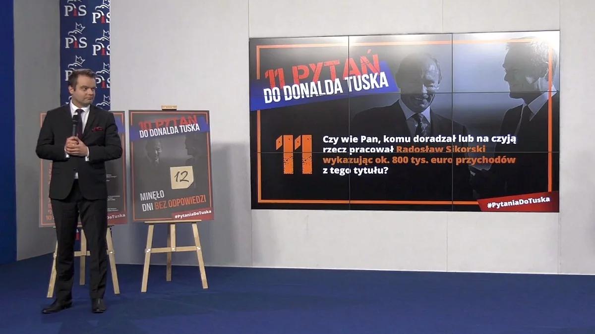 Konferencja PiS. Było 10 pytań do Tuska, doszło kolejne - o przychody Sikorskiego