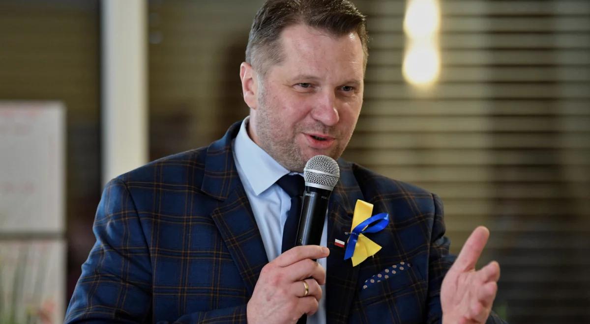 "Ważne, by nie było przekłamań". Przemysław Czarnek spotkał się z uchodźcami z Ukrainy