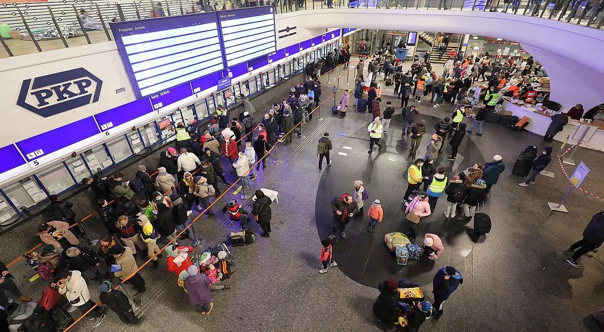 Uchodźcy z łatwiejszym dostępem do pomocy. Nowa organizacja na Dworcu Centralnym w Warszawie 