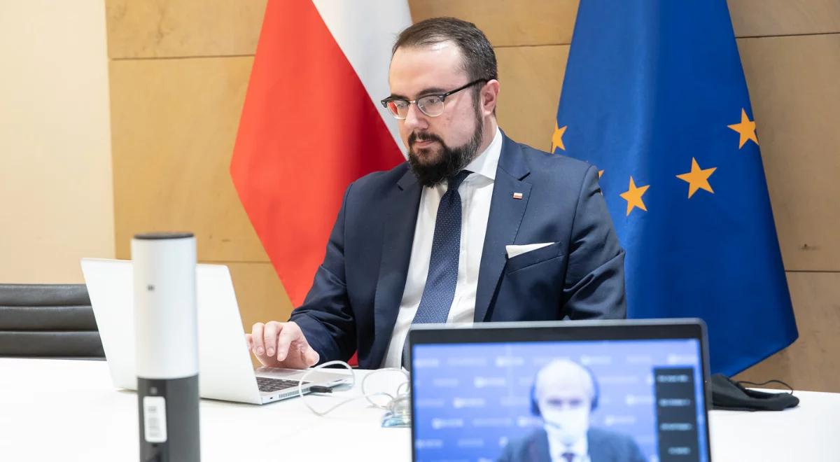 Efektywność polityki migracyjnej w UE. Wiceszefowie MSZ i MSWiA wzięli udział w debacie