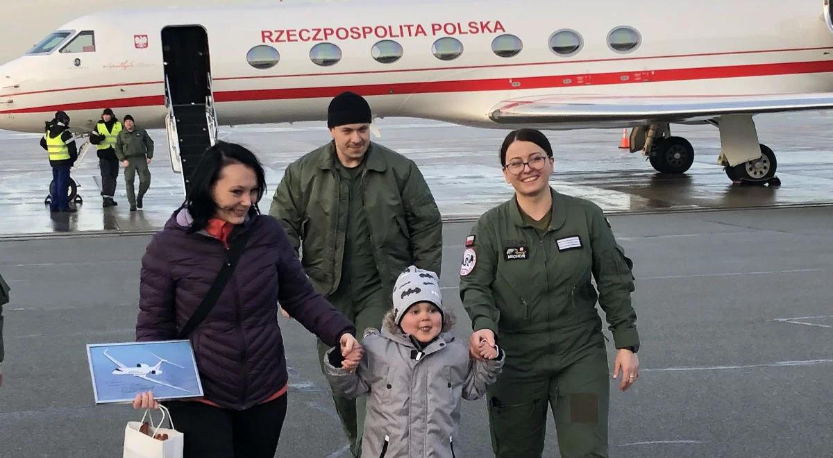 Filipek już w Polsce. Wrócił rządowym samolotem z operacji w USA
