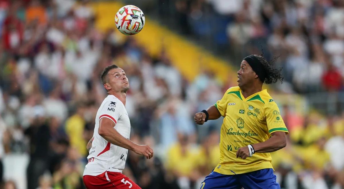 Kuriozalna sytuacja w Ronaldinho Show. Brazylijczycy... grali w 13