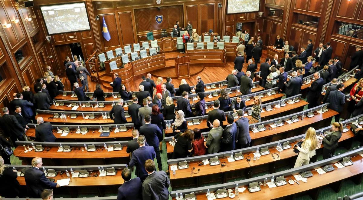 Kosowo: pierwsza sesja parlamentu. Widmo kolejnego kryzysu politycznego