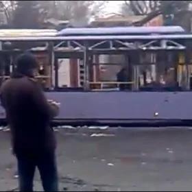 Tragedia w Doniecku na Ukrainie. Pocisk trafił w przystanek trolejbusowy