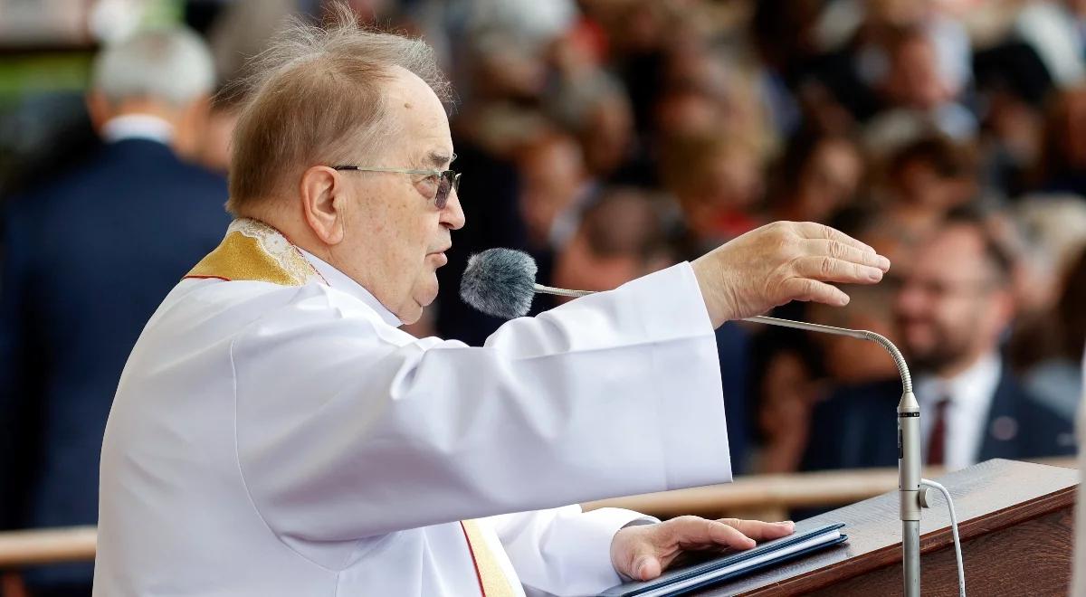 Gorący biznes o. Rydzyka. Duży zysk na mieszkańcach Torunia