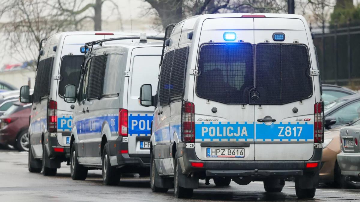 Poszukiwania drona na terenie Warszawy. Szef MON potwierdza