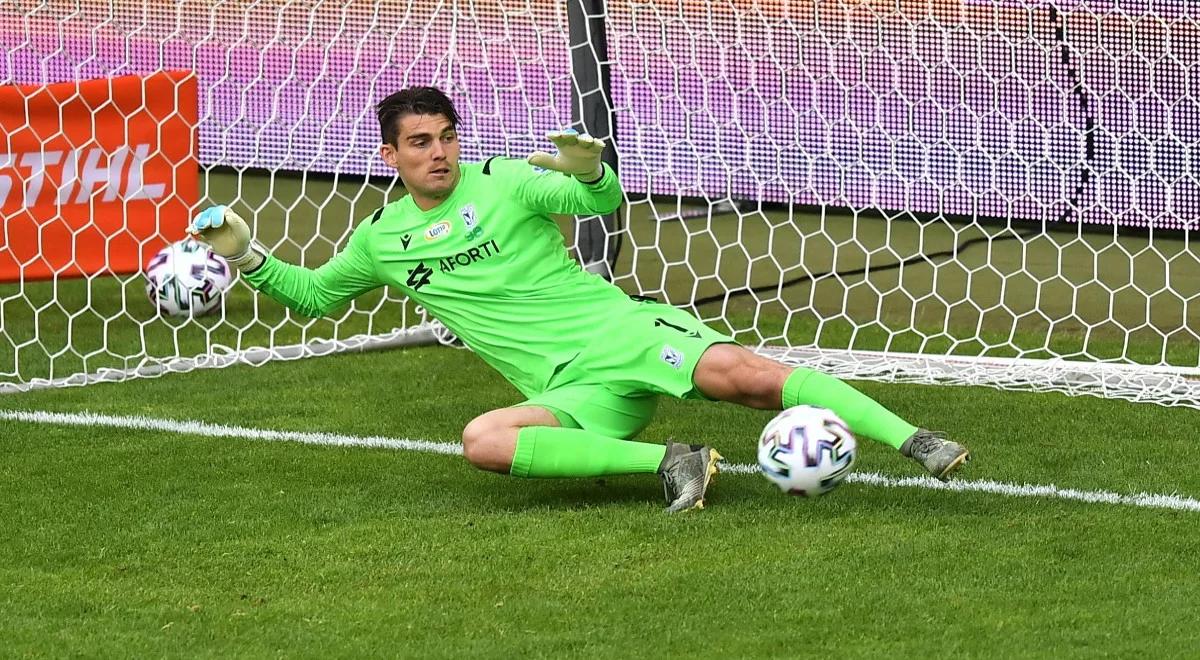 Ekstraklasa: Mickey van der Hart przeszedł operację. Bramkarza Lecha czeka długa przerwa 