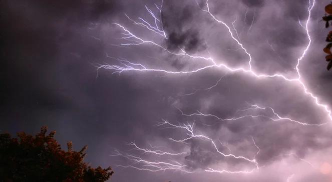 Ponad 600 interwencji strażaków po nocnych nawałnicach. Możliwe kolejne burze i gradobicia