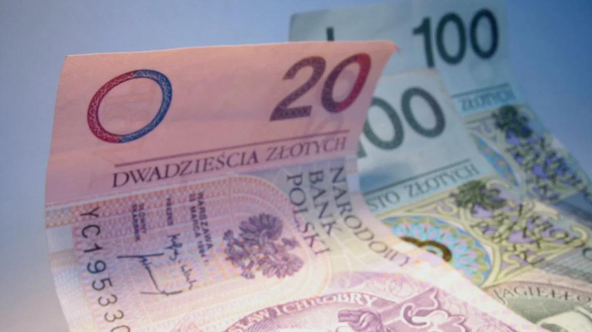 Jednorazowy dodatek dla emerytów. Projekt rozpatrzy już nowy Sejm