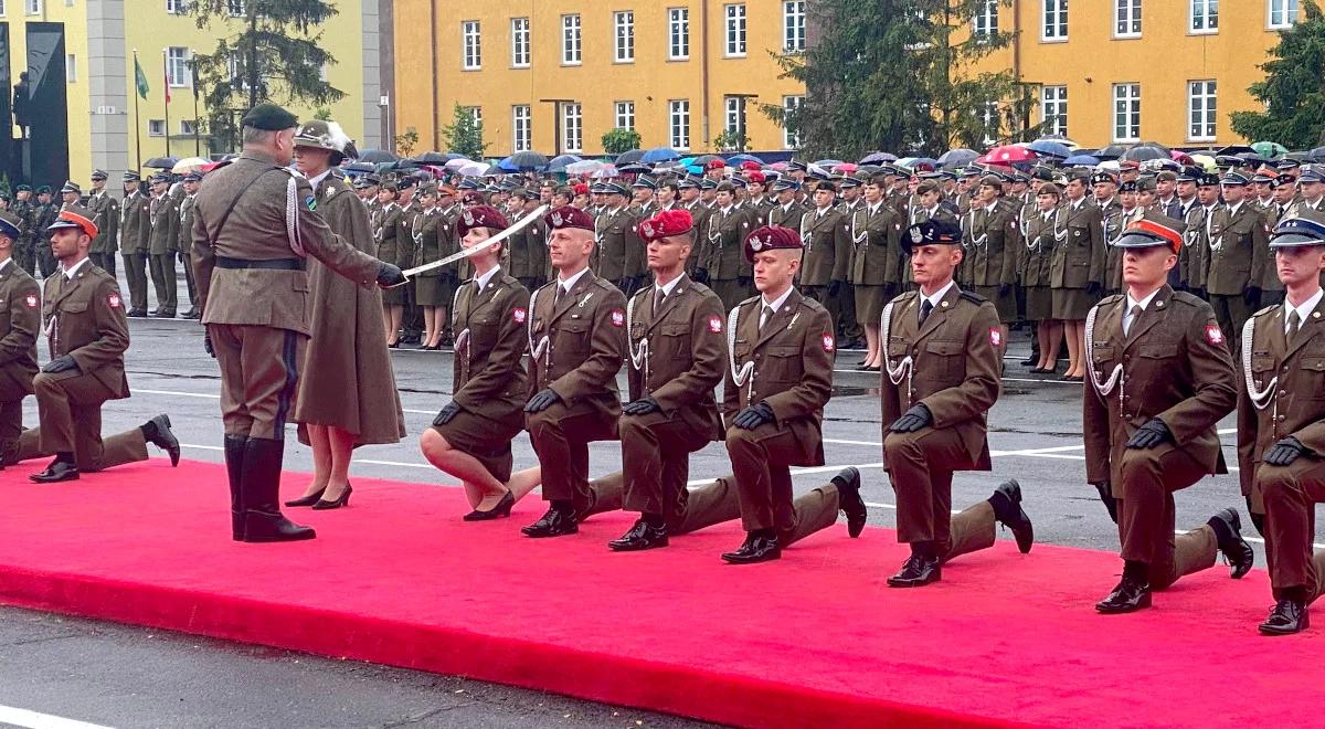 Ponad 430 oficerów otrzymało promocję. Szef MON: jesteście przygotowani, by dowodzić w Wojsku Polskim