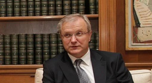 KE ponagla i grozi sankcjami Polsce 