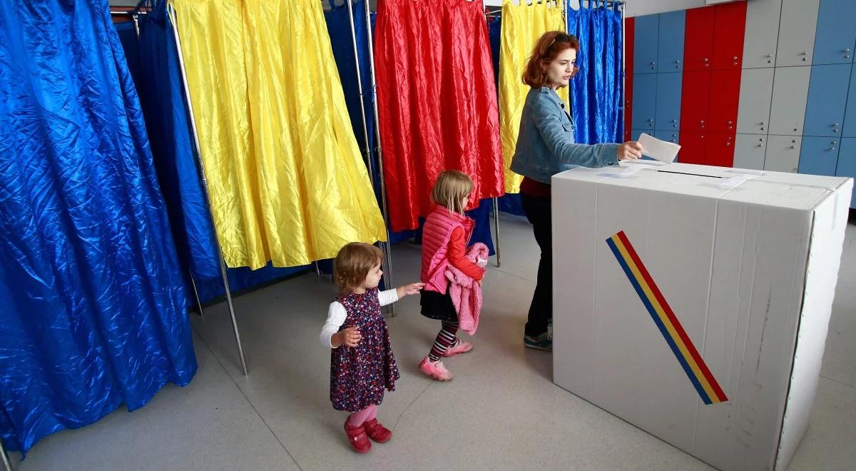 Rumunia: niska frekwencja przed końcem referendum ws. definicji małżeństwa