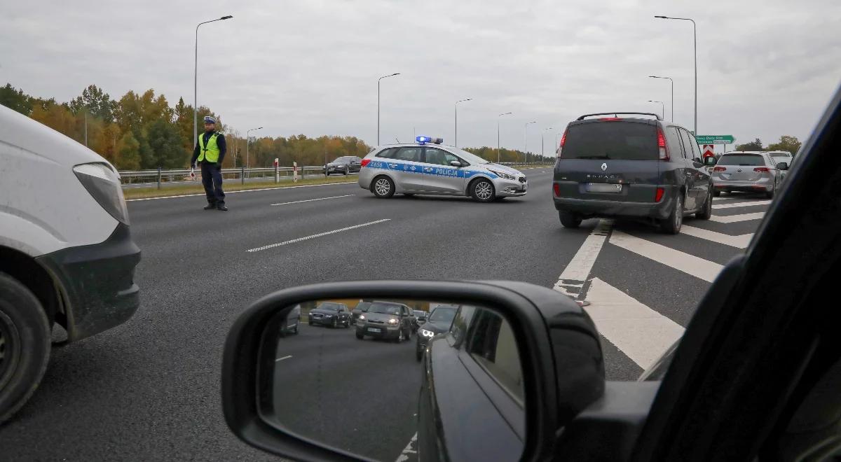 Poważny wypadek na S8 w Łódzkiem. Wielu rannych, śmigłowiec LPR w akcji