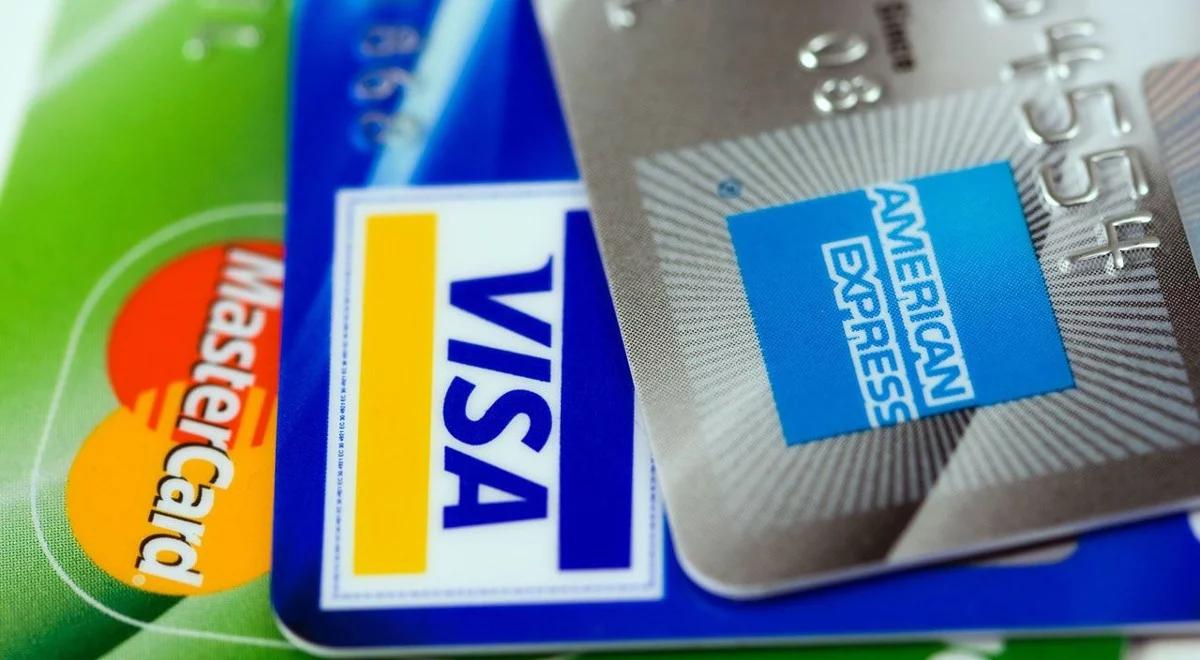 Jak administracja używa kart płatniczych? W ubiegłym roku wydano 2,5 mln zł