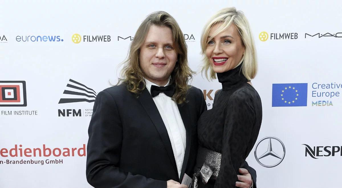 Agnieszka Woźniak-Starak. Żona zmarłego producenta filmowego to znana dziennikarka i prezenterka