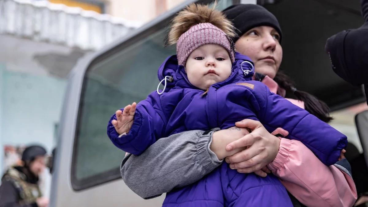 Wojna w Ukrainie. Zełenski w Fox News zaprasza Bidena i Trumpa. "Powinni to zobaczyć"