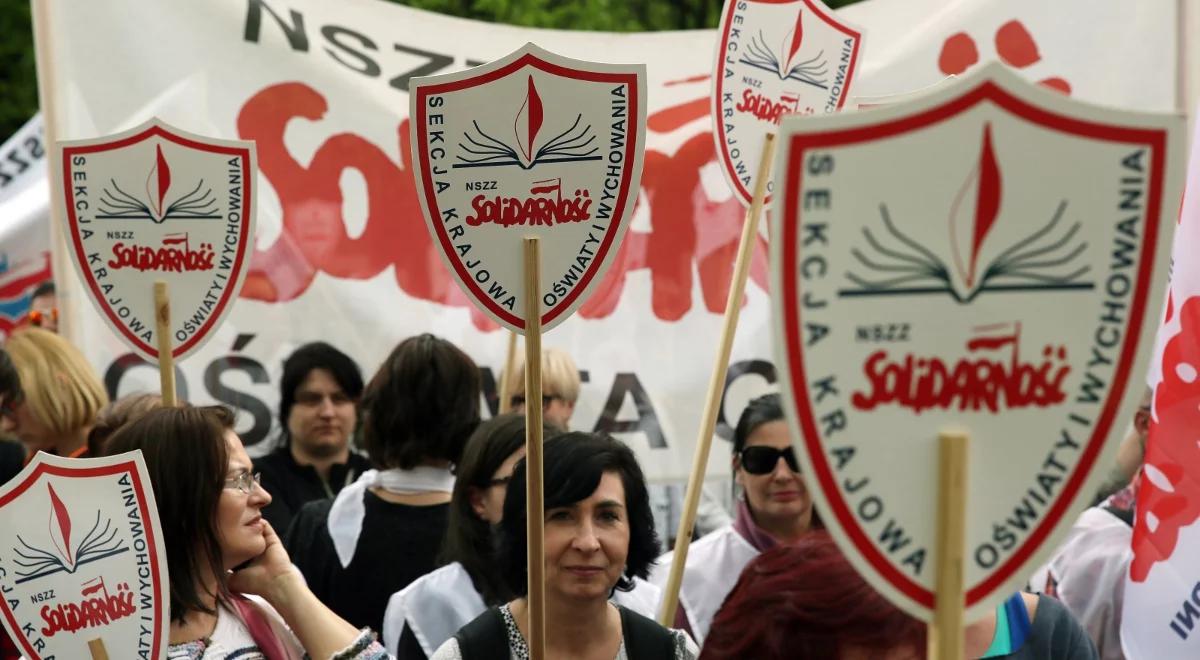 Oświatowa "Solidarność" domaga się podwyżki dla nauczycieli 