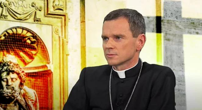 Bp Milewski o sprawie bp. Janiaka: homoseksualiści kryją homoseksualistów. Tuszują afery i udają, że nic się nie dzieje