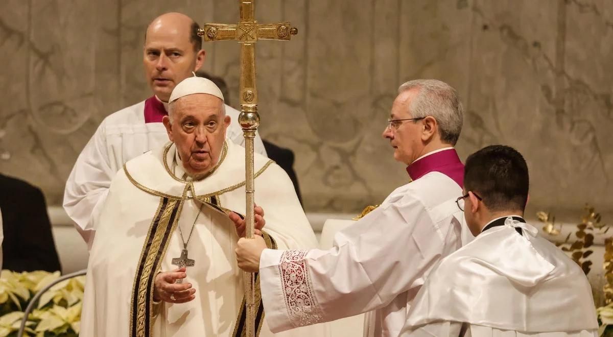 Pasterka w bazylice św. Piotra. Papież Franciszek: nasze serce jest w Betlejem