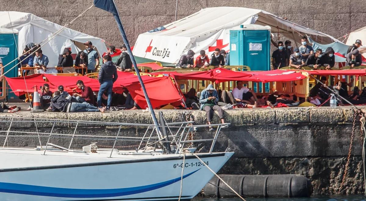 "Zderzają się dwa światy". Wyspy Kanaryjskie chcą się uwolnić od nielegalnych imigrantów