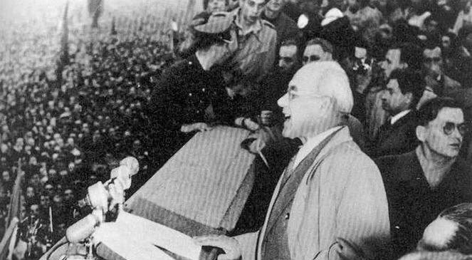 Były premier Jan Olszewski o październiku 1956