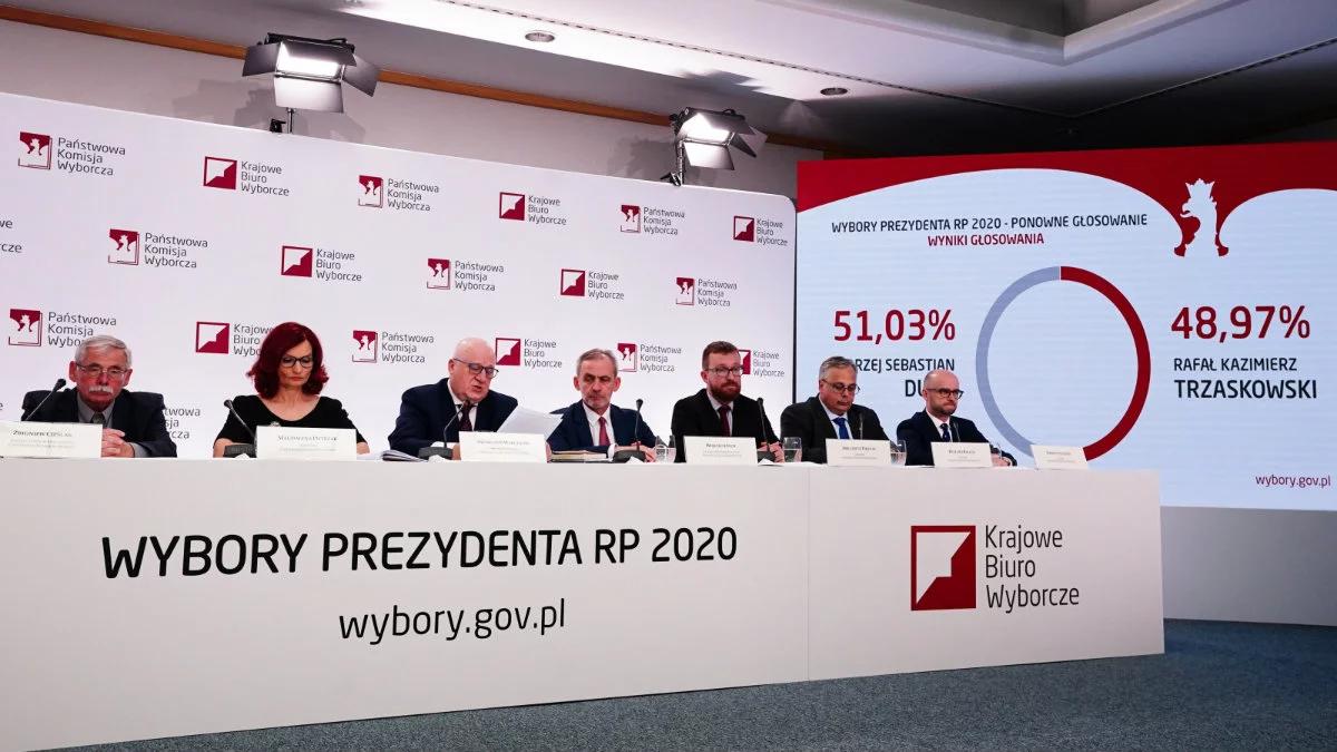 Andrzej Duda wygrywa z Rafałem Trzaskowskim. PKW podała oficjalne wyniki wyborów