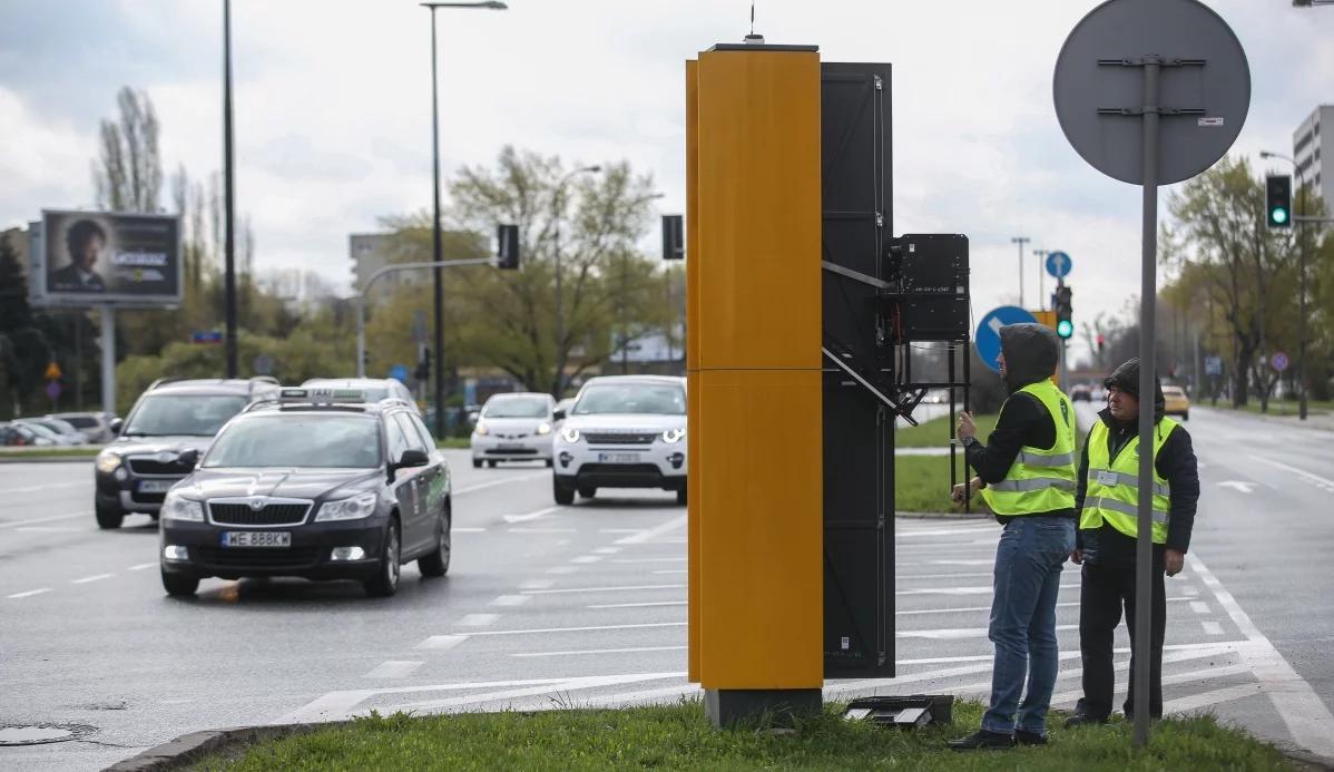 Warszawa: znów uruchomiono 20 fotoradarów. "Nie działały przez 15 miesięcy"