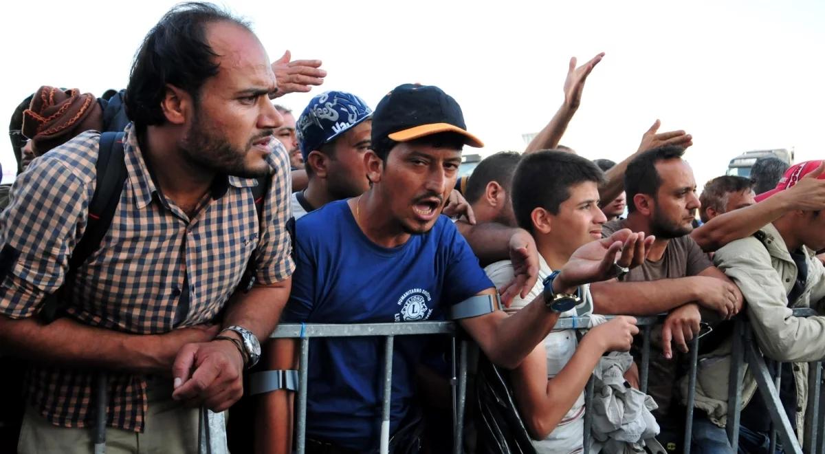 Kryzys migracyjny: Unia Europejska podzielona. Kanclerz Austrii straszy Polskę