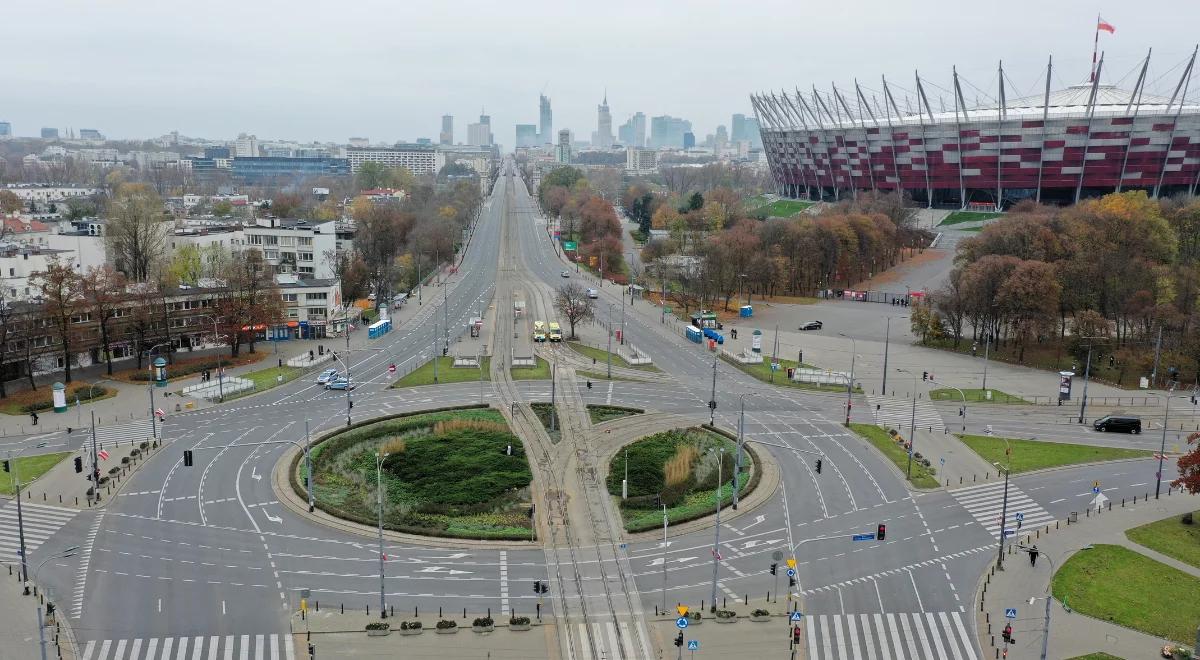 Problem z brudem w Warszawie. "Mieszkańcy wstydzą się tamtędy przejść"