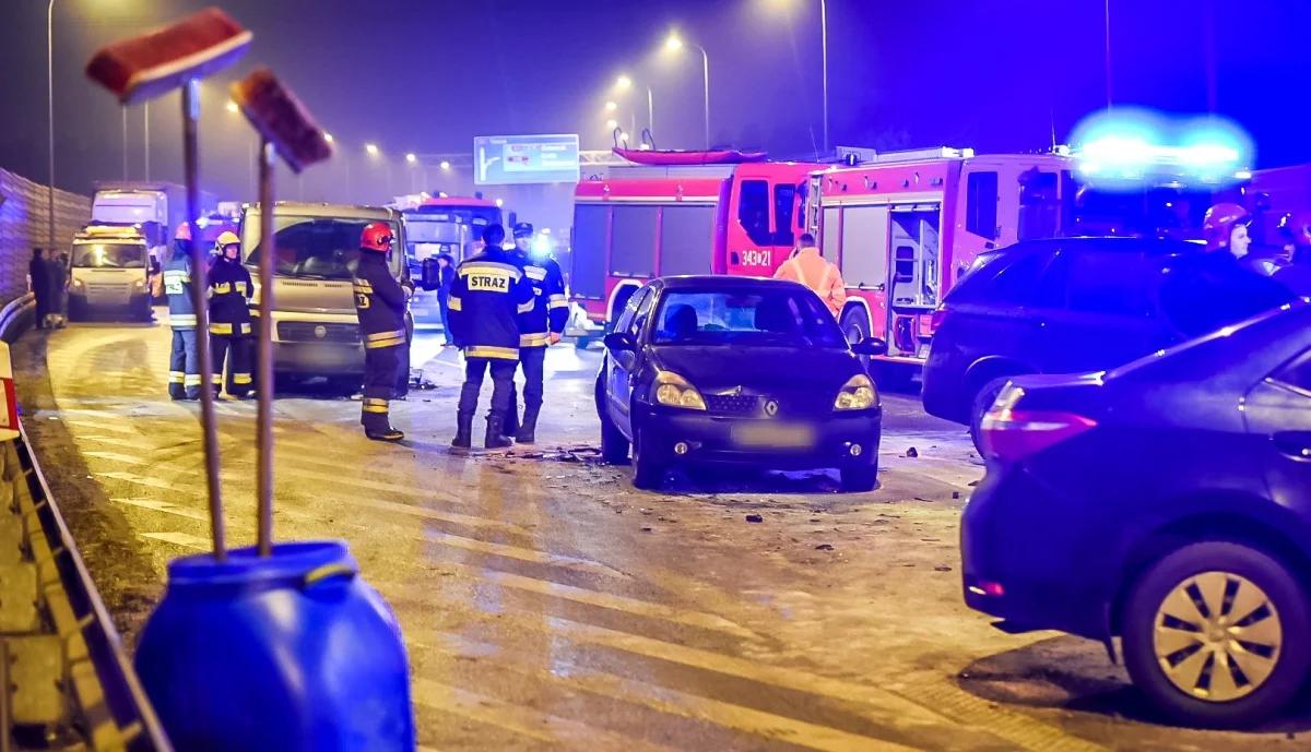Wypadek z udziałem szefa MON: co było przyczyną? Komunikat prokuratury