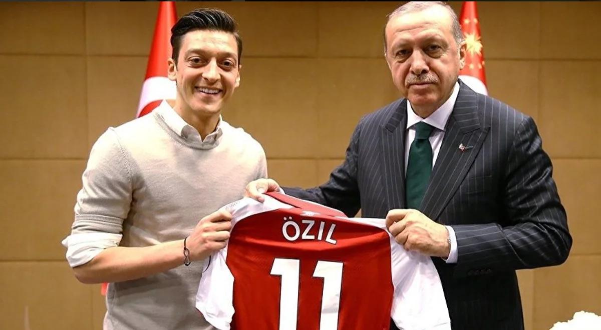 Mesut Oezil wywołał burzę w Niemczech. "Nie będę dłużej kozłem ofiarnym"