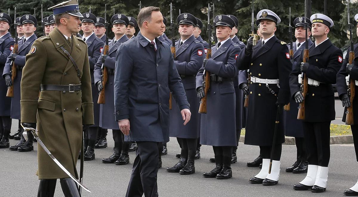 Odprawa kierownictwa MON i sił zbrojnych. Prezydent: wojsko musi być silne i sprawne