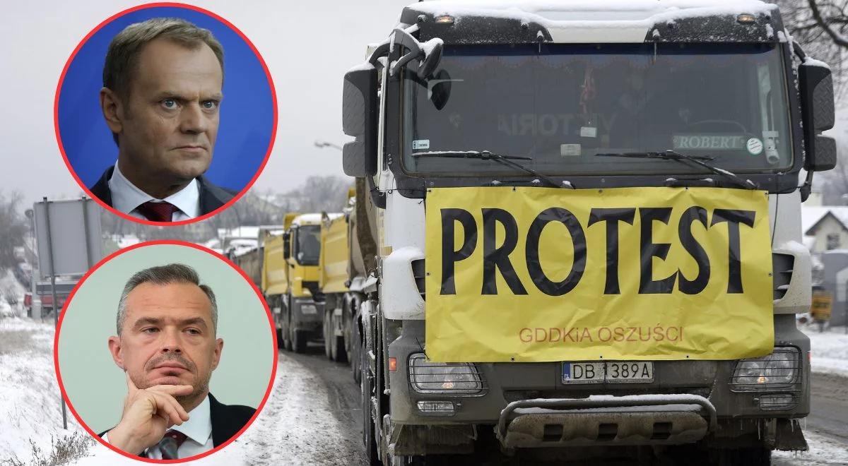 Tusk chwali się, że za jego czasów było mnóstwo inwestycji i żadnych protestów. Znów mija się z prawdą
