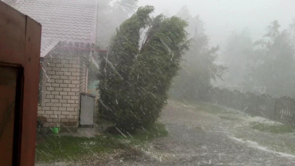 Ostrzeżenia pierwszego i drugiego stopnia przed burzami z gradem. IMGW apeluje