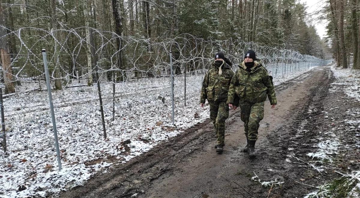 Agresywne próby sforsowania polskiej granicy. Funkcjonariuszka SG trafiła do szpitala