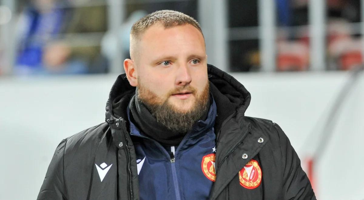 Klub w dołku, trener na greckim weselu wiceprezesa. Zamieszanie w Widzewie