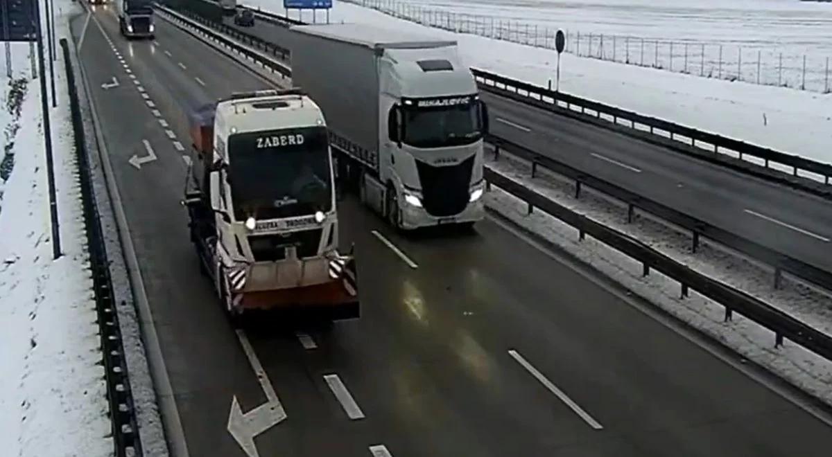 Mgła, deszcz i mżawka, a także opady śniegu, utrudniają jazdę. GDDKiA: wszystkie drogi są przejezdne 