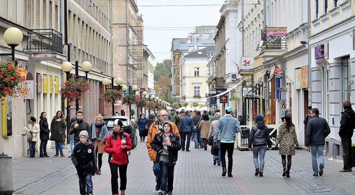 „Dzika reprywatyzacja” w Warszawie. Jest 10 postępowań. Ratusz wydaje komunikat