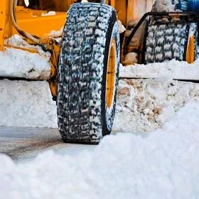 Śnieg na drogach. Policja apeluje o ostrożność