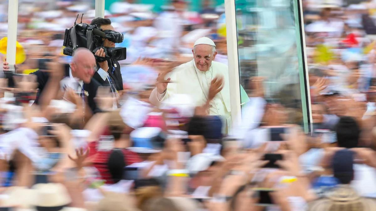 Papież zakończył pielgrzymkę w Kolumbii. "Kulturze śmierci i przemocy odpowiadamy kulturą życia i spotkania"