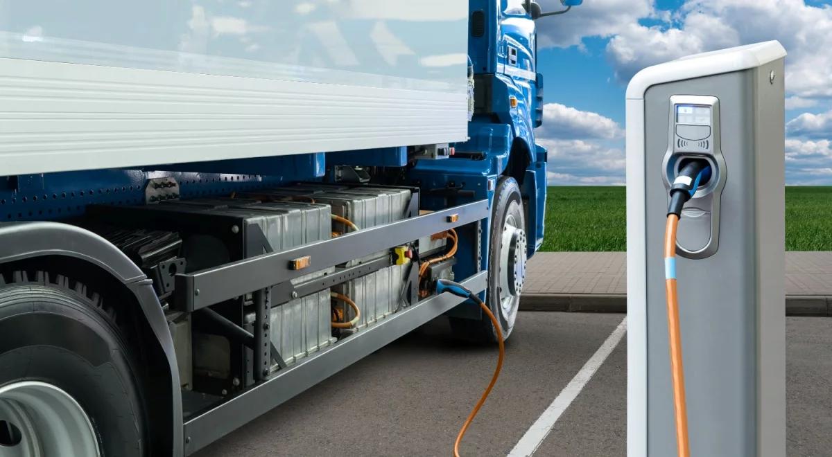 Polska chce pozyskać miliardy na elektryki dla przedsiębiorców